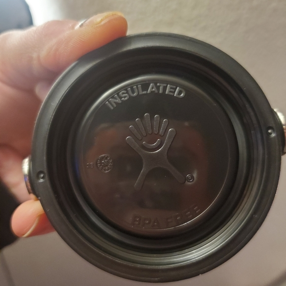 SOLD!!!Hydro Flask - Picture 6 of 7